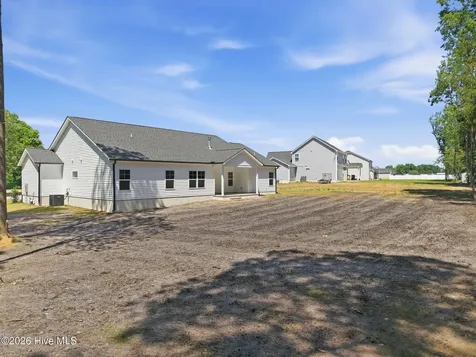 2939 Tucker Hill Drive Grimesland NC 27837