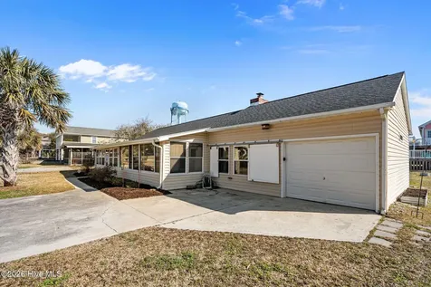 116 SE 55th Street Oak Island NC 28465
