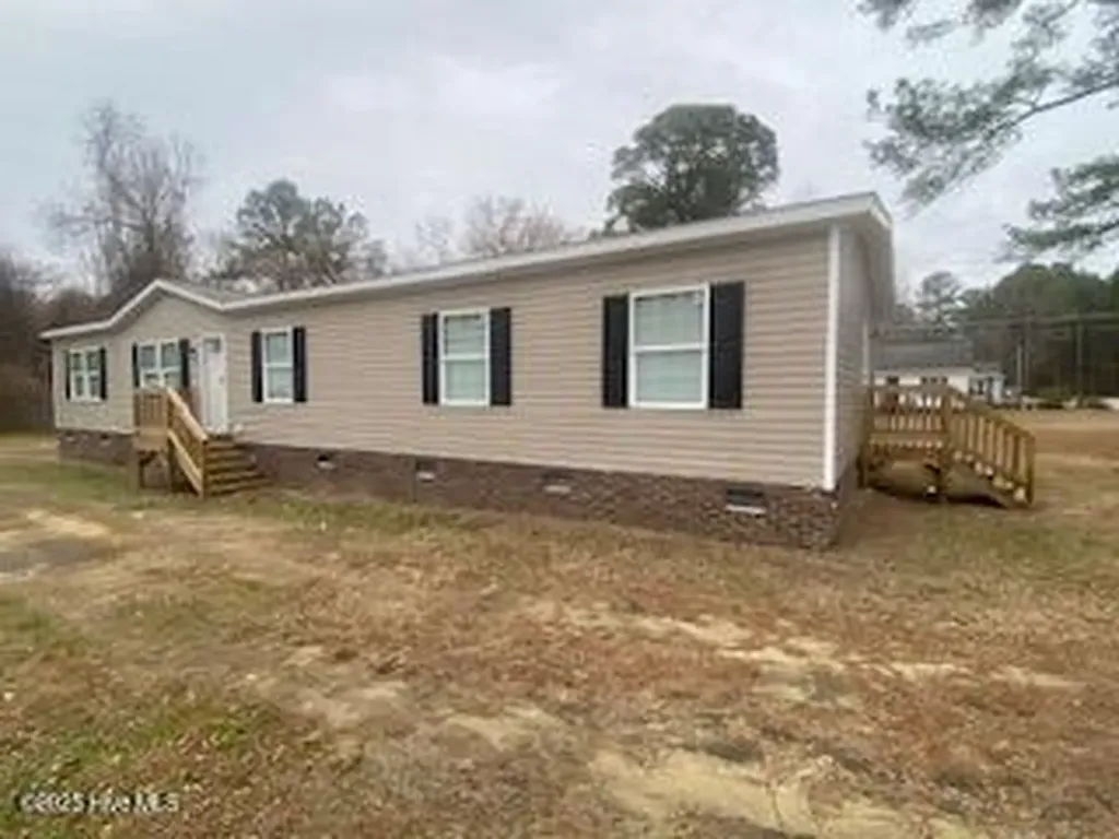 110 S 1st Street Princeville NC 27886