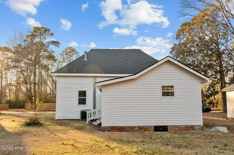 206 N Broad Street Everetts NC 27825