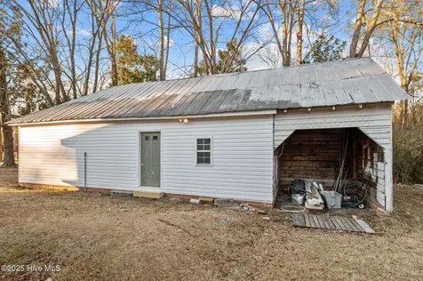 206 N Broad Street Everetts NC 27825