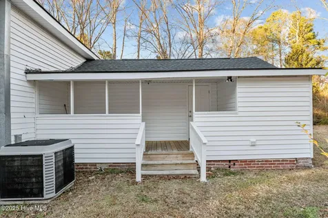 206 N Broad Street Everetts NC 27825