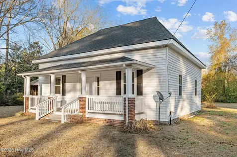 206 N Broad Street Everetts NC 27825
