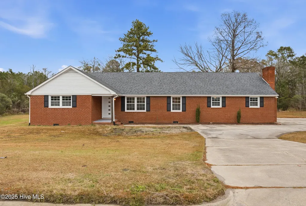2141 Caratoke Highway Moyock NC 27958
