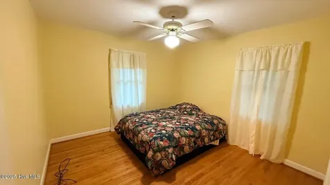 160 Pinewood Drive Arapahoe NC 28510