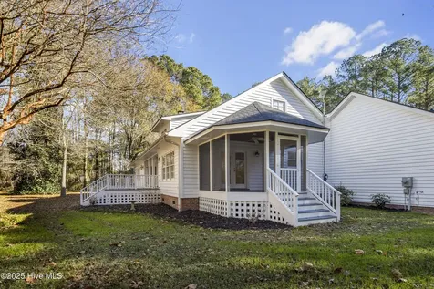 4472 Croomsbridge Road Burgaw NC 28425