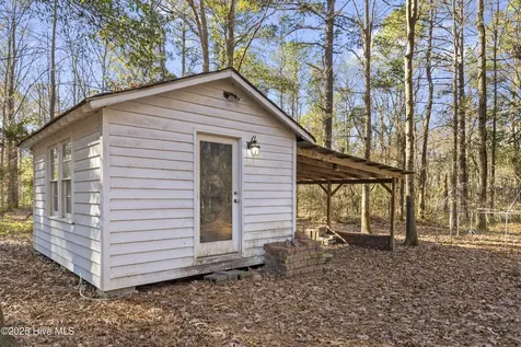 4472 Croomsbridge Road Burgaw NC 28425