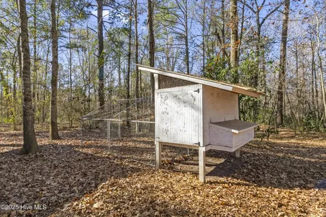 4472 Croomsbridge Road Burgaw NC 28425