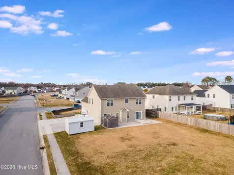 302 Esquire Drive Richlands NC 28574