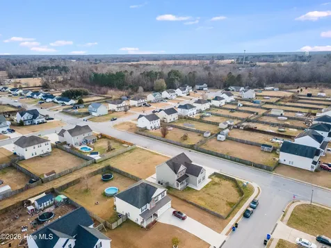 302 Esquire Drive Richlands NC 28574