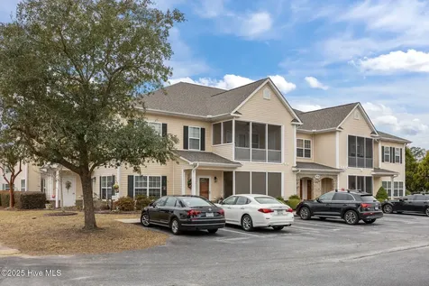 1930 Tara Court Greenville NC 27858