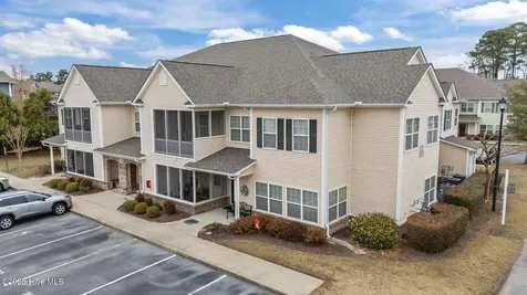 1930 Tara Court Greenville NC 27858
