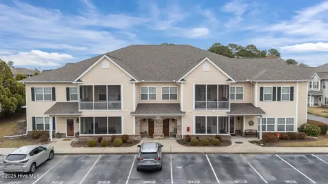 1930 Tara Court Greenville NC 27858