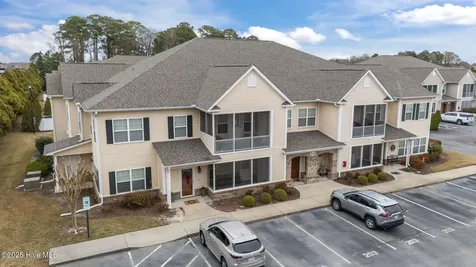1930 Tara Court Greenville NC 27858