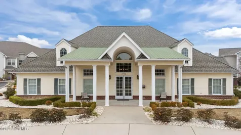 1930 Tara Court Greenville NC 27858