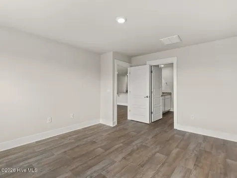 3064 Golden Field Drive SE Bolivia NC 28422