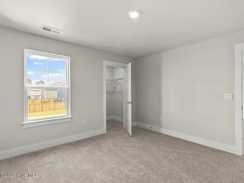 3064 Golden Field Drive SE Bolivia NC 28422