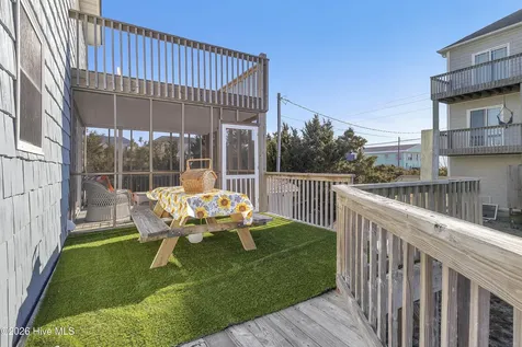 612 N Topsail Drive Surf City NC 28445