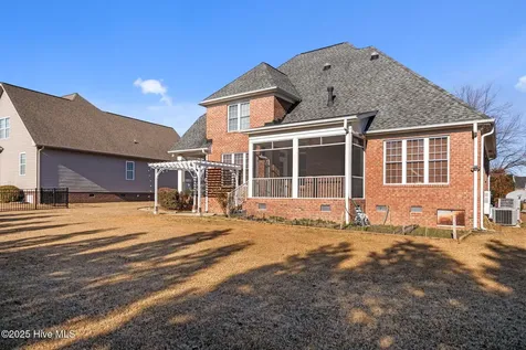 4501 Lagan Circle Winterville NC 28590