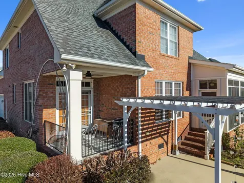 4501 Lagan Circle Winterville NC 28590