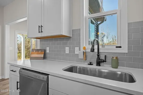 1029 Setting Sun Boulevard NE Winnabow NC 28479