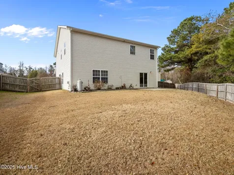 402 Boathouse Court Swansboro NC 28584