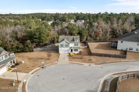 402 Boathouse Court Swansboro NC 28584