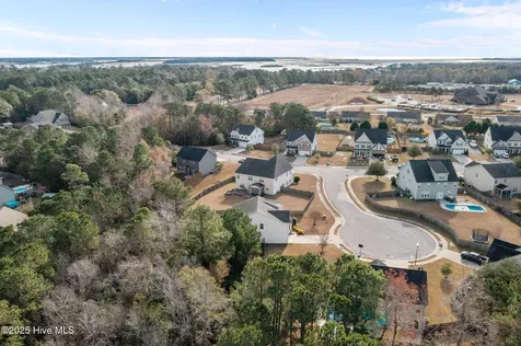 402 Boathouse Court Swansboro NC 28584
