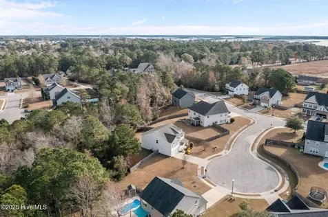 402 Boathouse Court Swansboro NC 28584