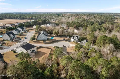 402 Boathouse Court Swansboro NC 28584
