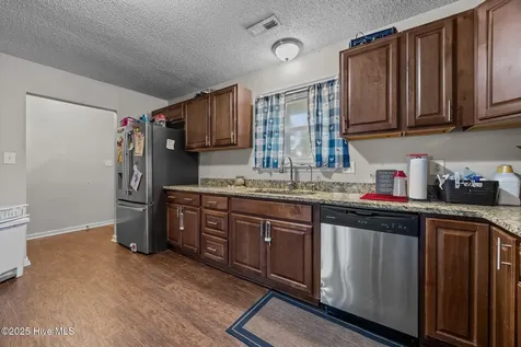 1004 Springdale Drive Jacksonville NC 28540