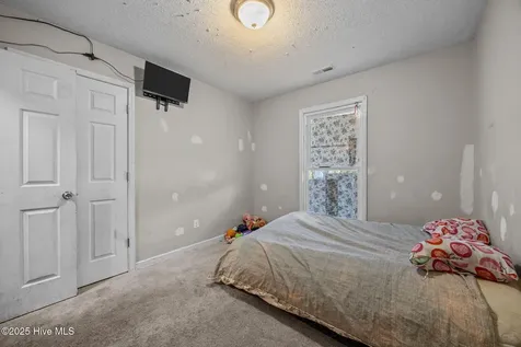 1004 Springdale Drive Jacksonville NC 28540