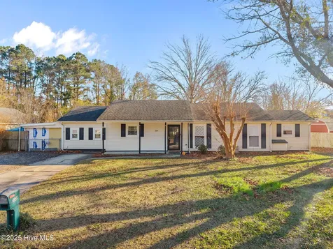 1004 Springdale Drive Jacksonville NC 28540