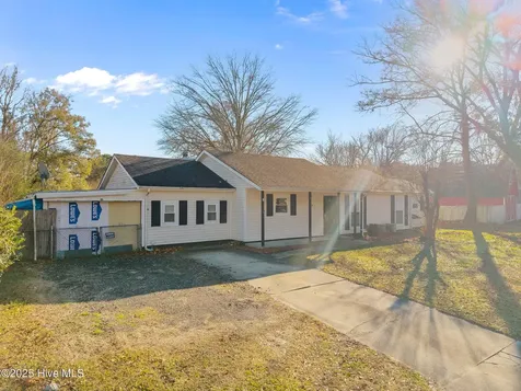 1004 Springdale Drive Jacksonville NC 28540