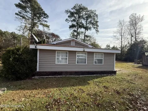 120 Burkett Road Dover NC 28526