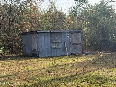 120 Burkett Road Dover NC 28526