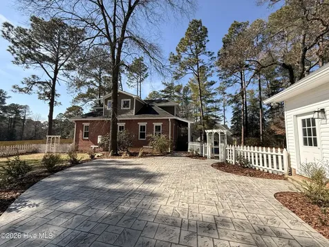 132 Tower Street Southern Pines NC 28387