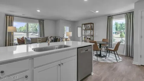 608 Wilder Bloom Path Aberdeen NC 28315