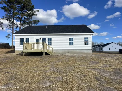 238 Deer Haven Drive Richlands NC 28574
