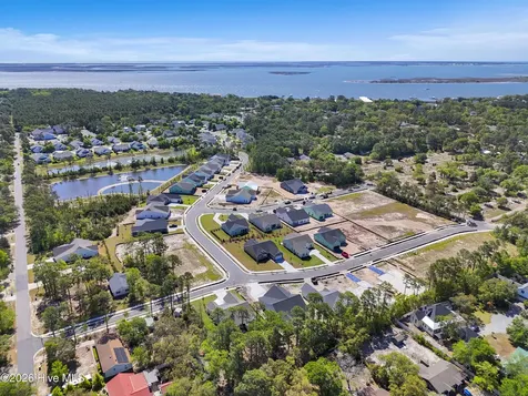 2071 Rosin Drive Southport NC 28461