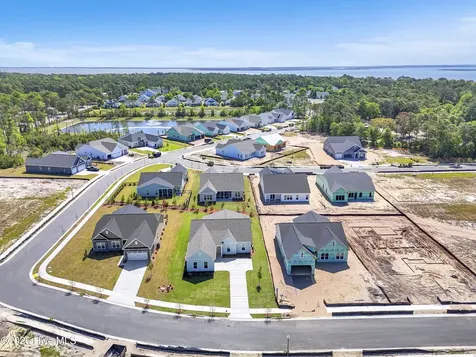 2071 Rosin Drive Southport NC 28461