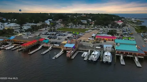 2071 Rosin Drive Southport NC 28461