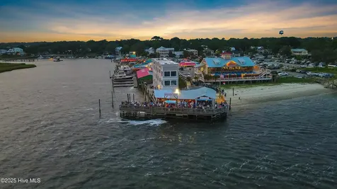 2071 Rosin Drive Southport NC 28461