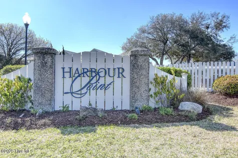 233 Silver Sloop Way Carolina Beach NC 28428