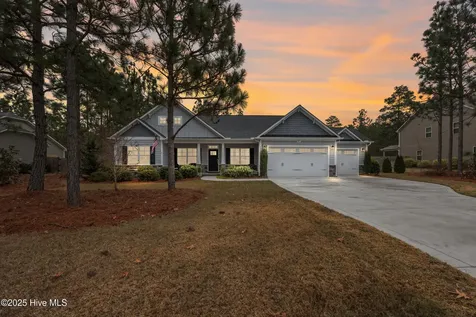 822 Winston Pines Drive Aberdeen NC 28315