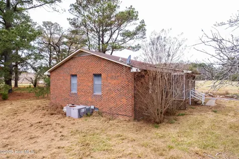 194 Northeast Drive Plymouth NC 27962