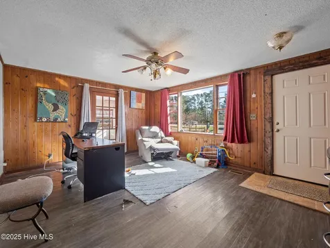 1697 Freedom Way Hubert NC 28539
