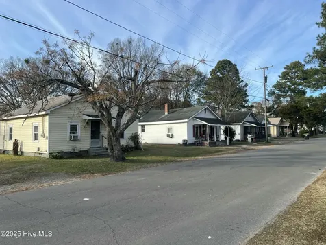 3733 East Street Bethel NC 27812