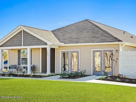 1148 Garland Lake Circle SW Supply NC 28462