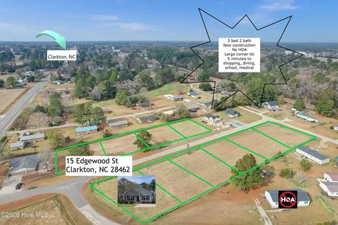 15 Edgewood Street Clarkton NC 28433